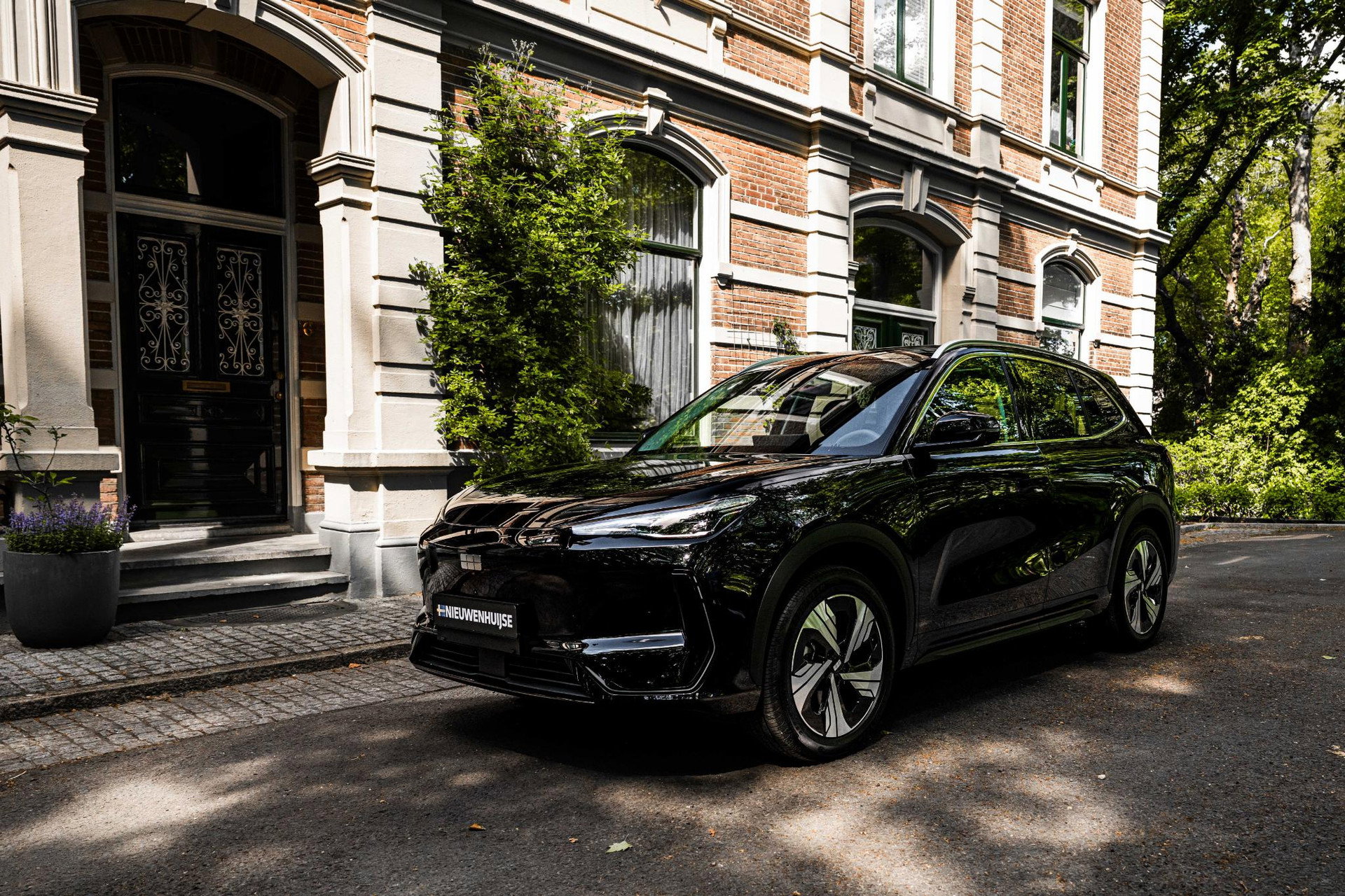 Foto van Geely E5