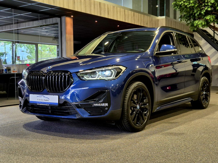 BMW X1 foto 1