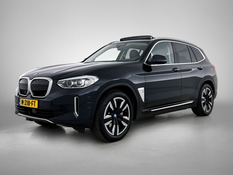 Foto van BMW iX3