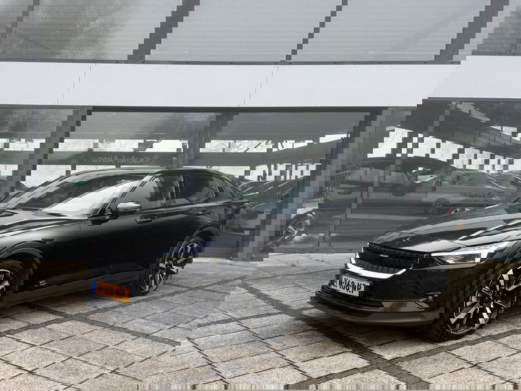 Foto van Polestar 2