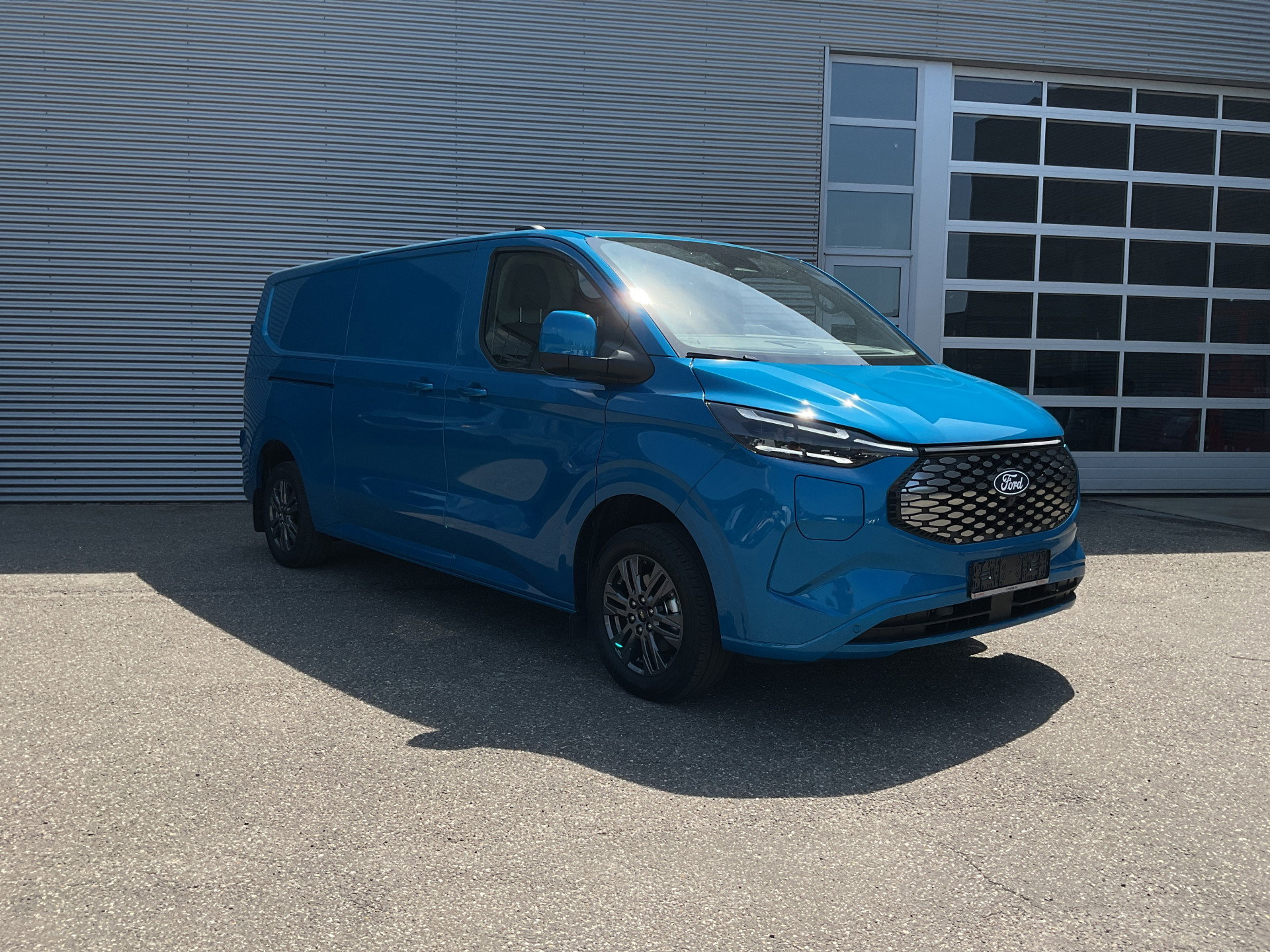 Foto van Ford E-Transit Custom