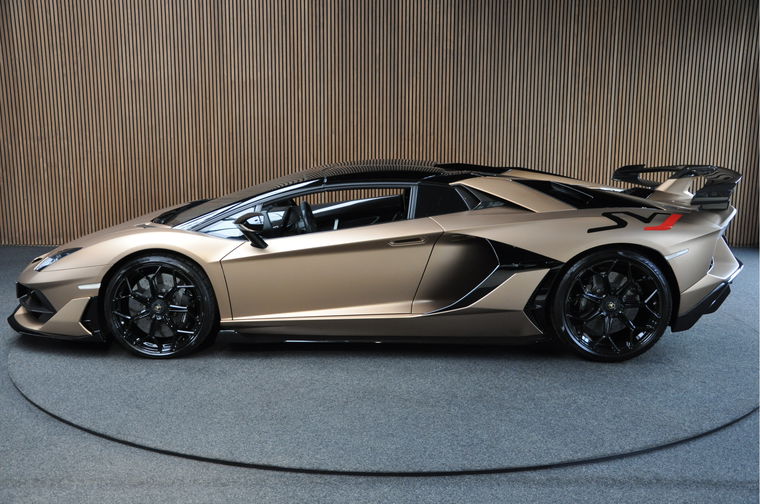 Lamborghini Aventador