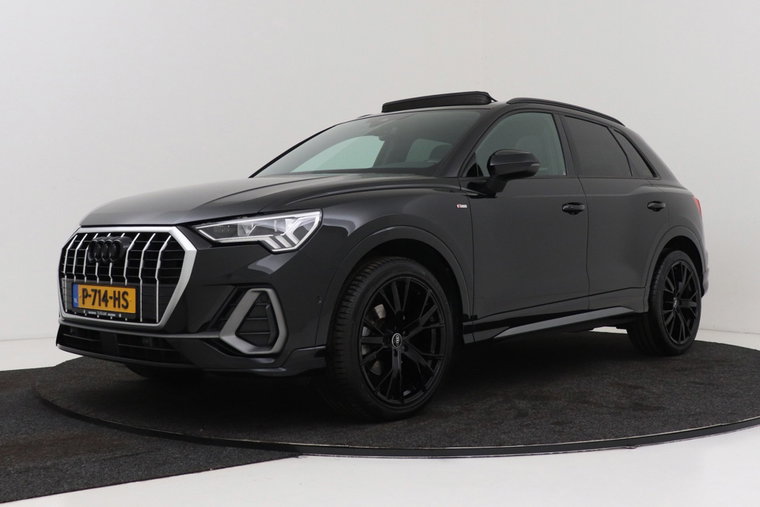 Audi Q3 foto 1