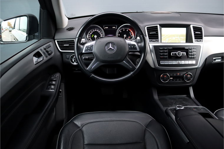 Mercedes-Benz M-Klasse