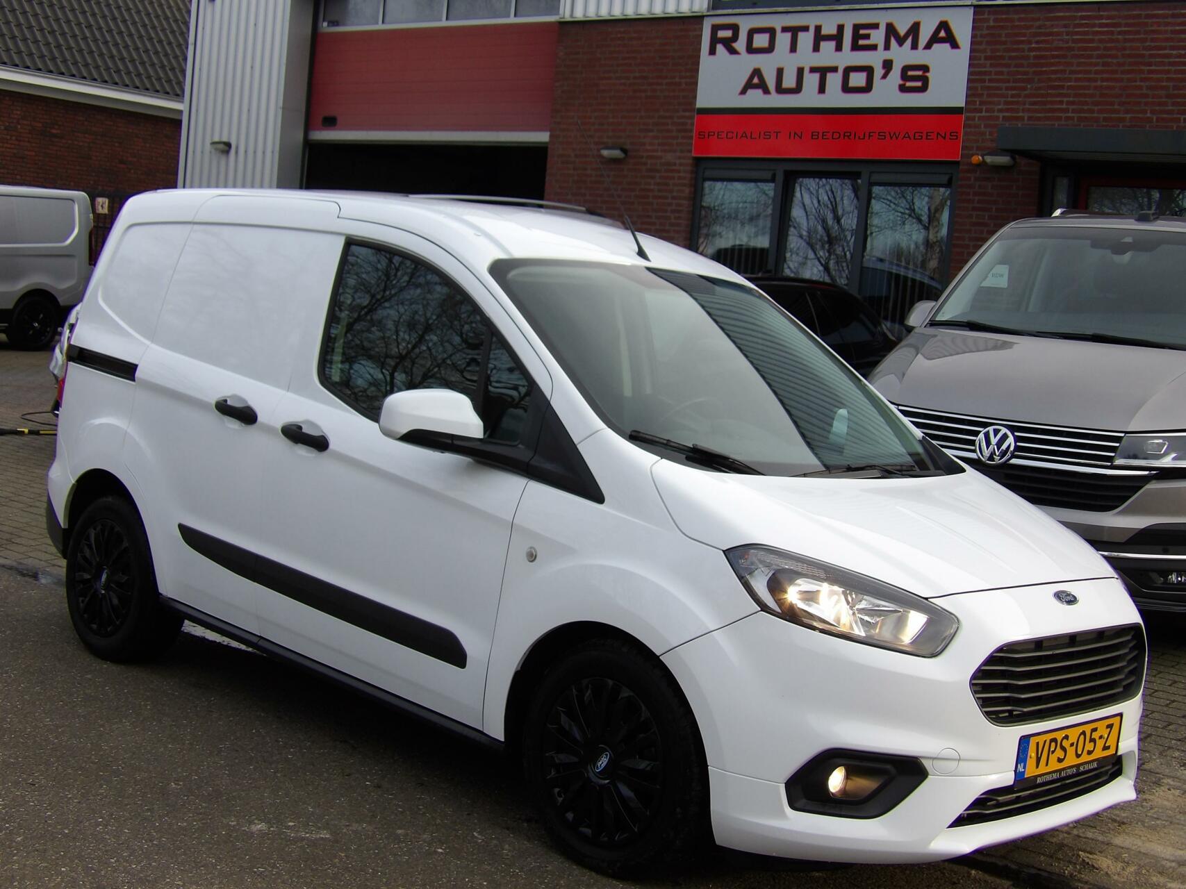 Foto van Ford Transit Courier