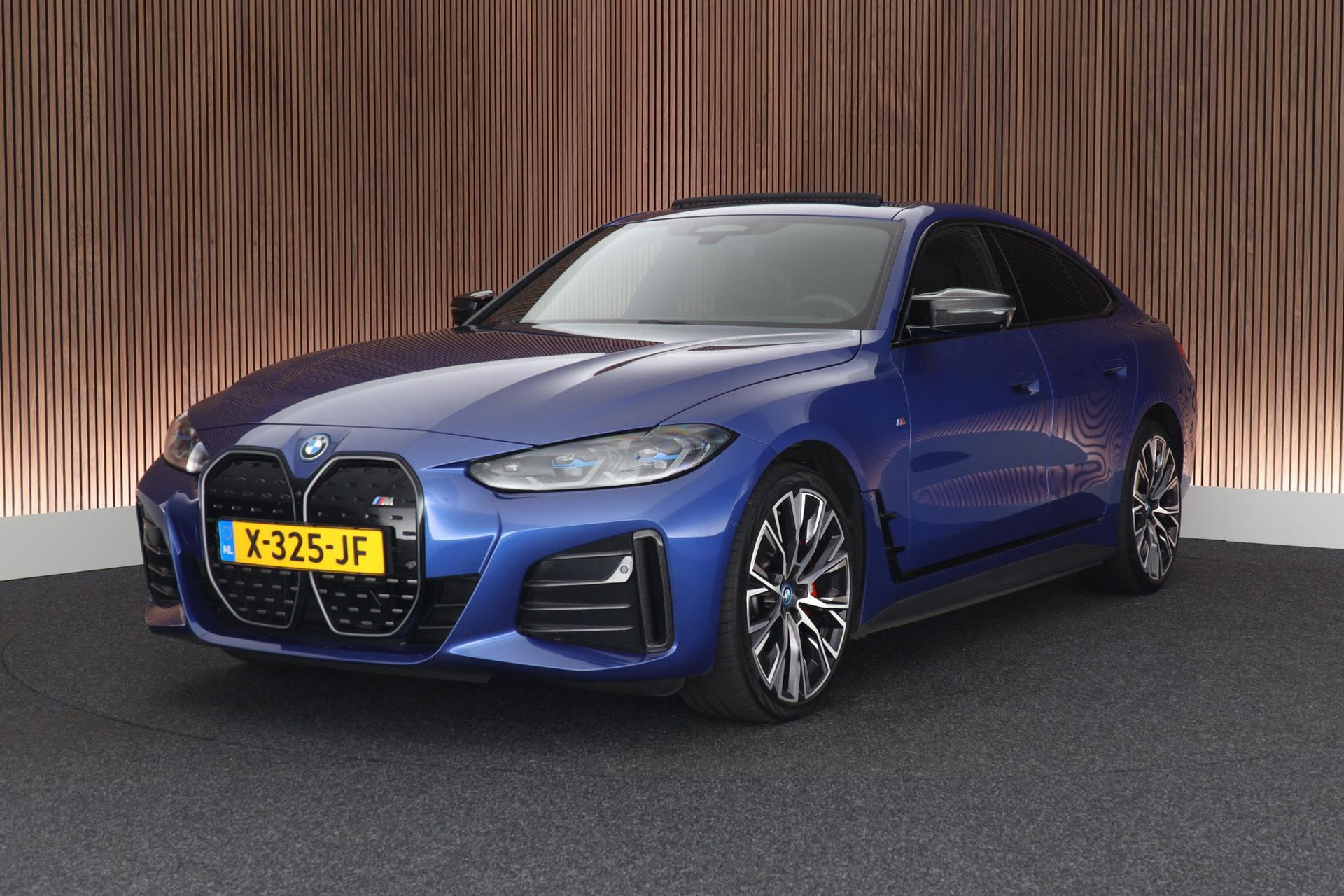 Foto van BMW i4