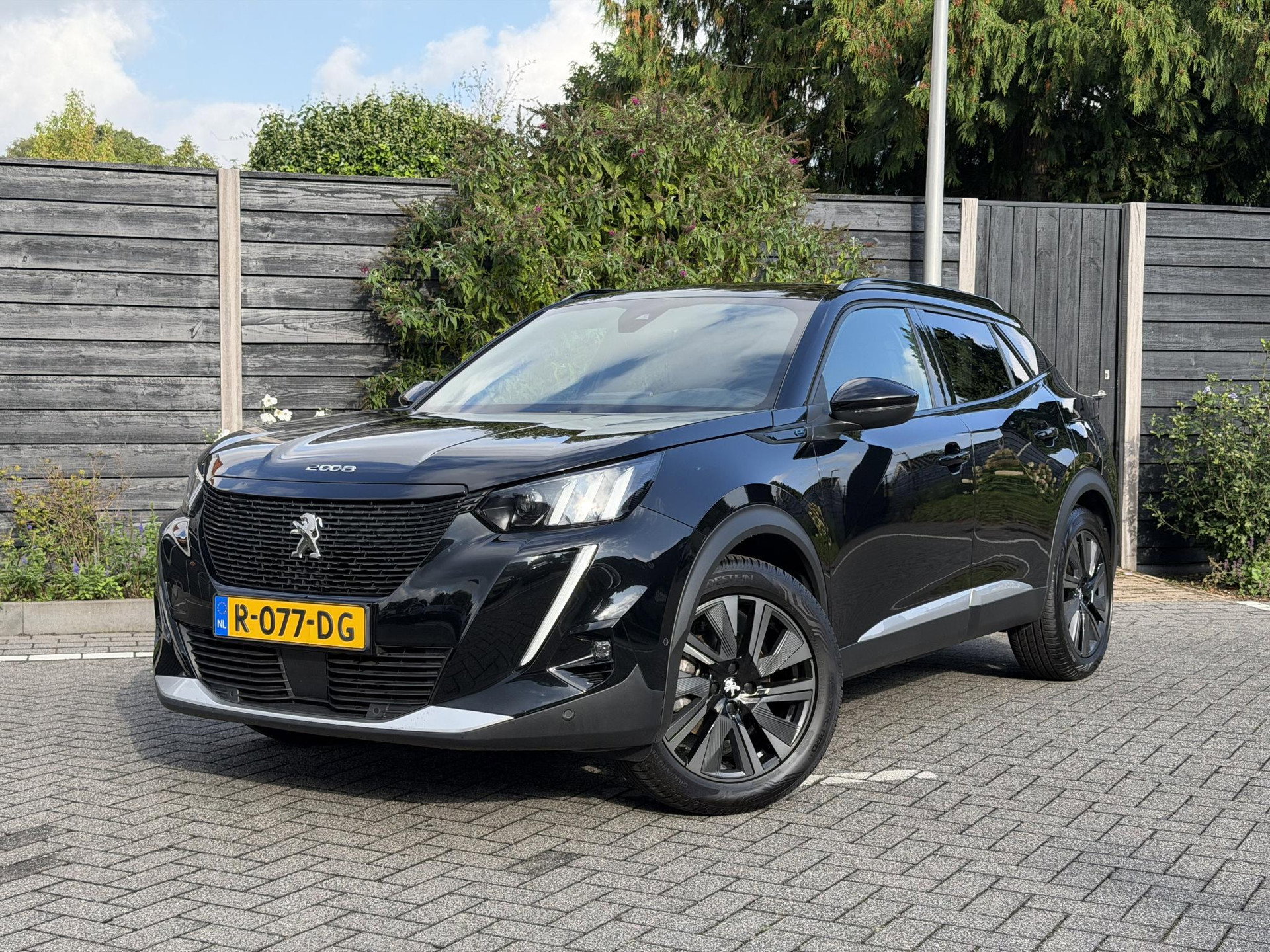 Foto van Peugeot e-2008