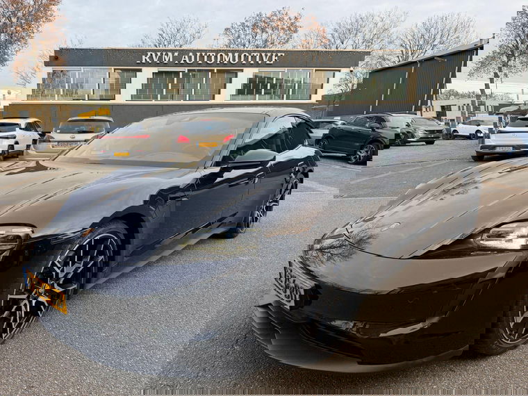 Foto van Porsche Taycan