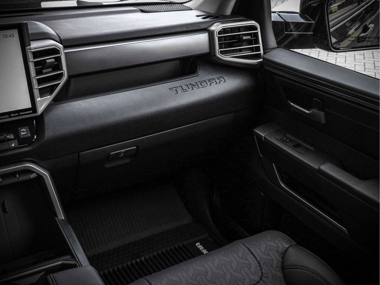 Toyota Tundra SR5 TRD Pro Sport
