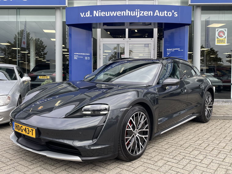 Porsche Taycan Cross Turismo