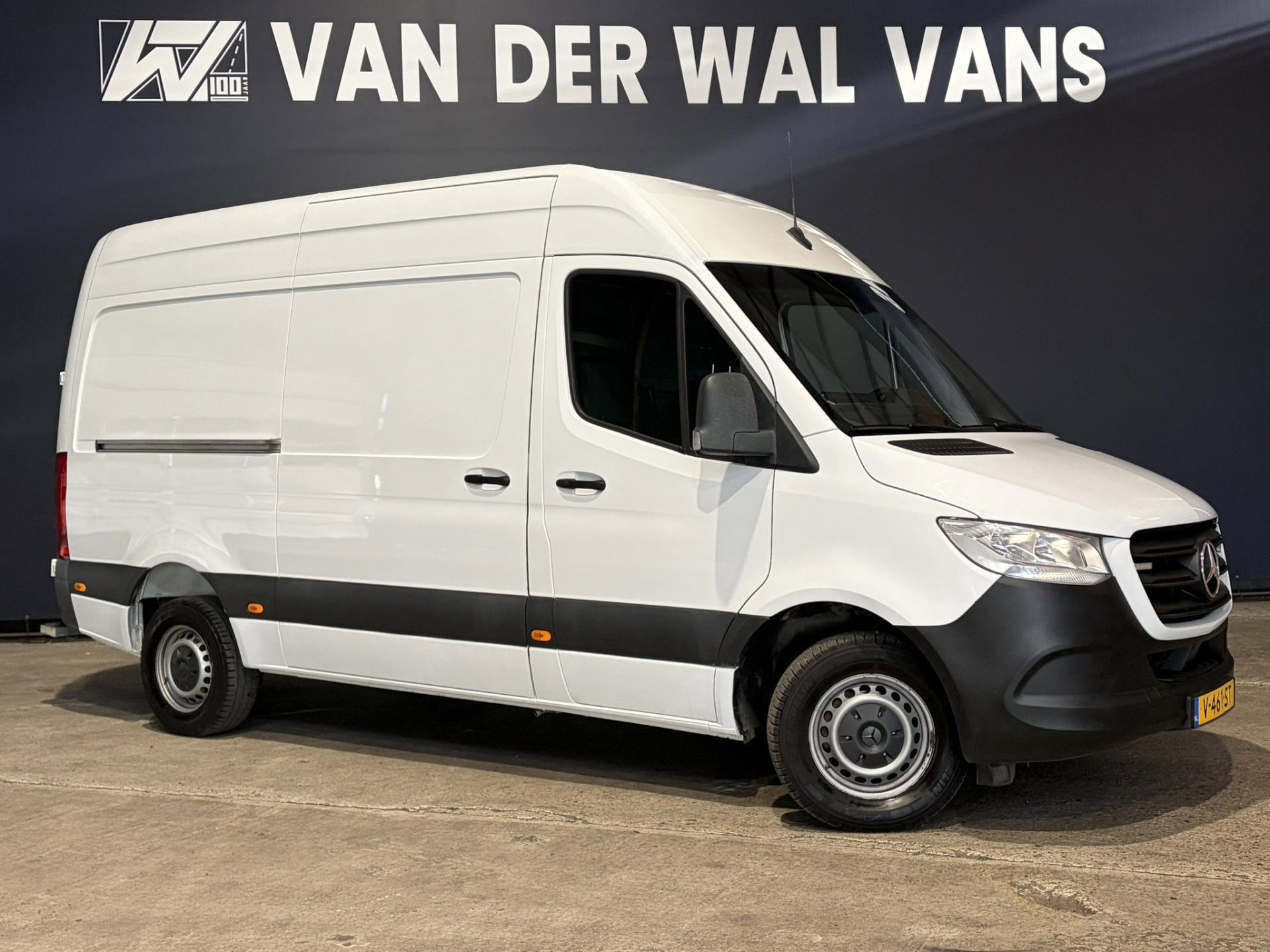 Mercedes-Benz Sprinter 316 CDI 163 pk L2H2 Euro6 Airco | 2800kg Trekhaak | Camera | Apple Carplay | Parkeersensoren