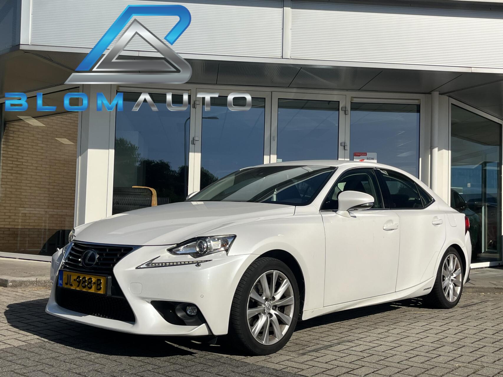 Foto van Lexus IS