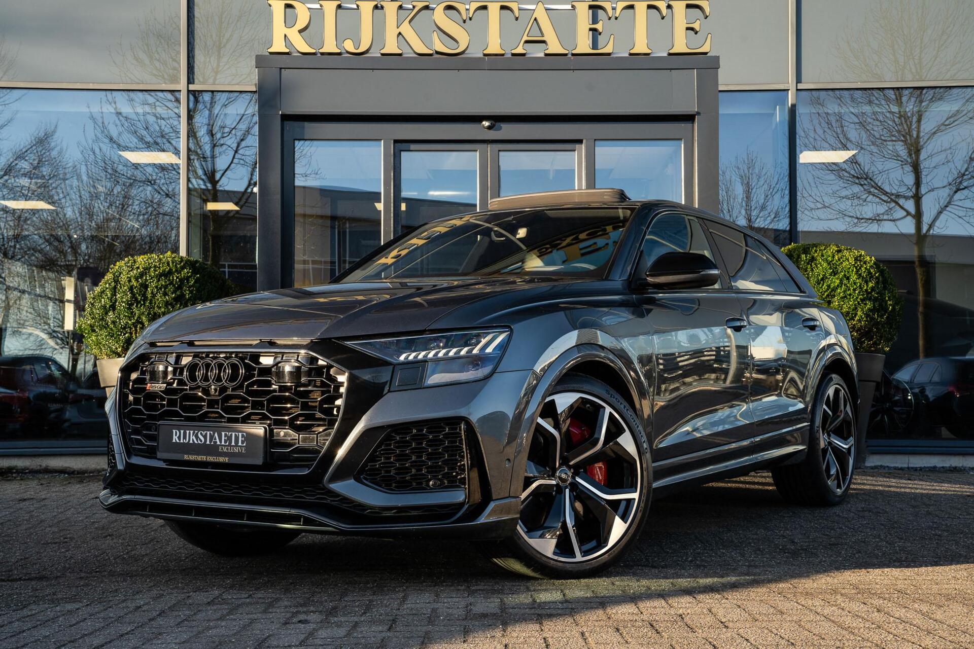 Foto van Audi RSQ8
