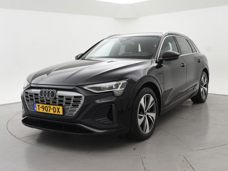 Foto van Audi Q8 e-tron