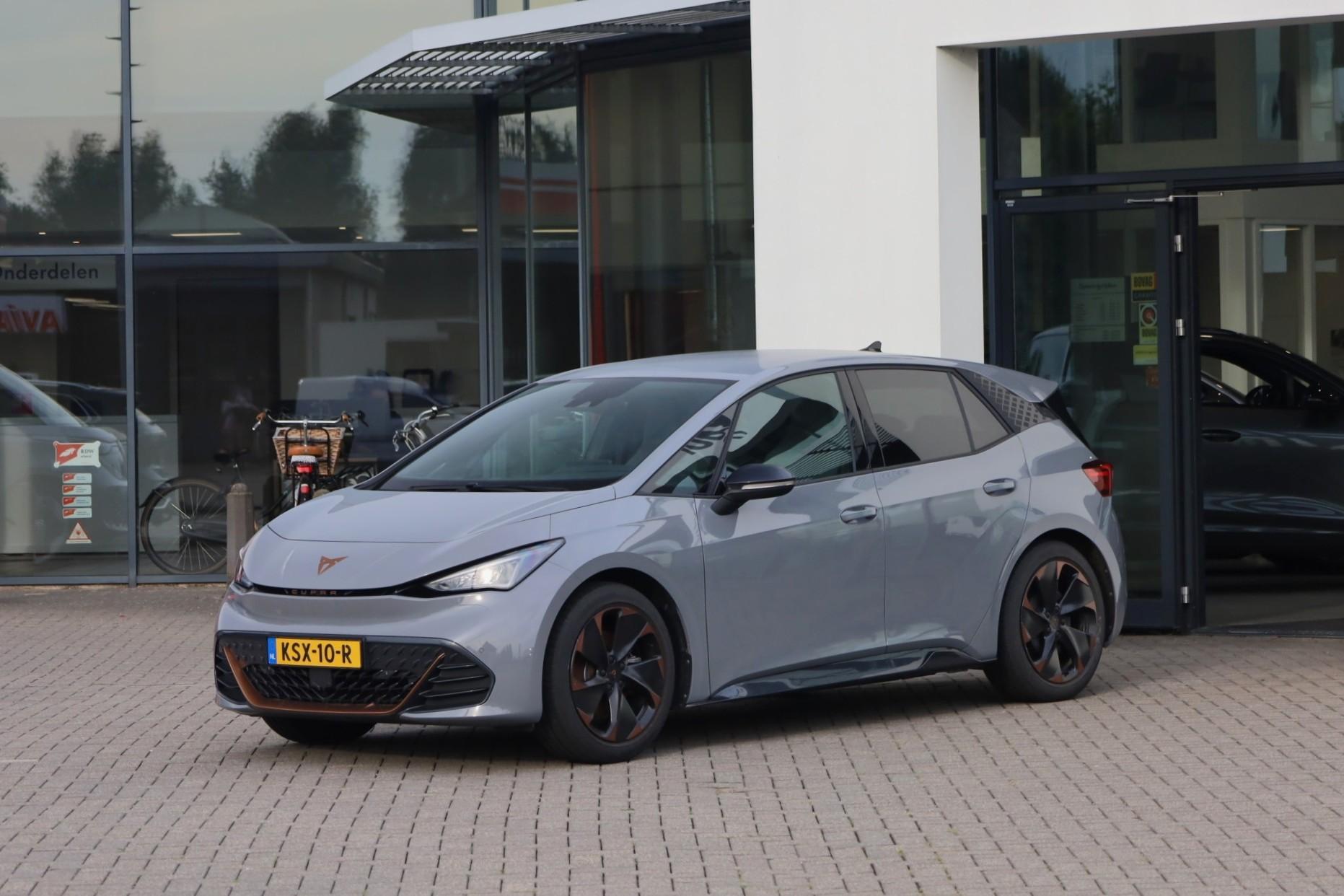 Foto van CUPRA Born