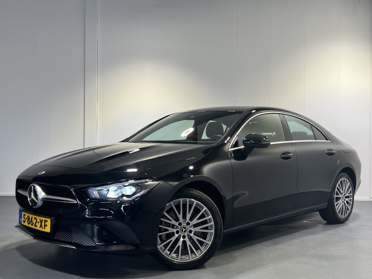 Mercedes-Benz CLA foto 1