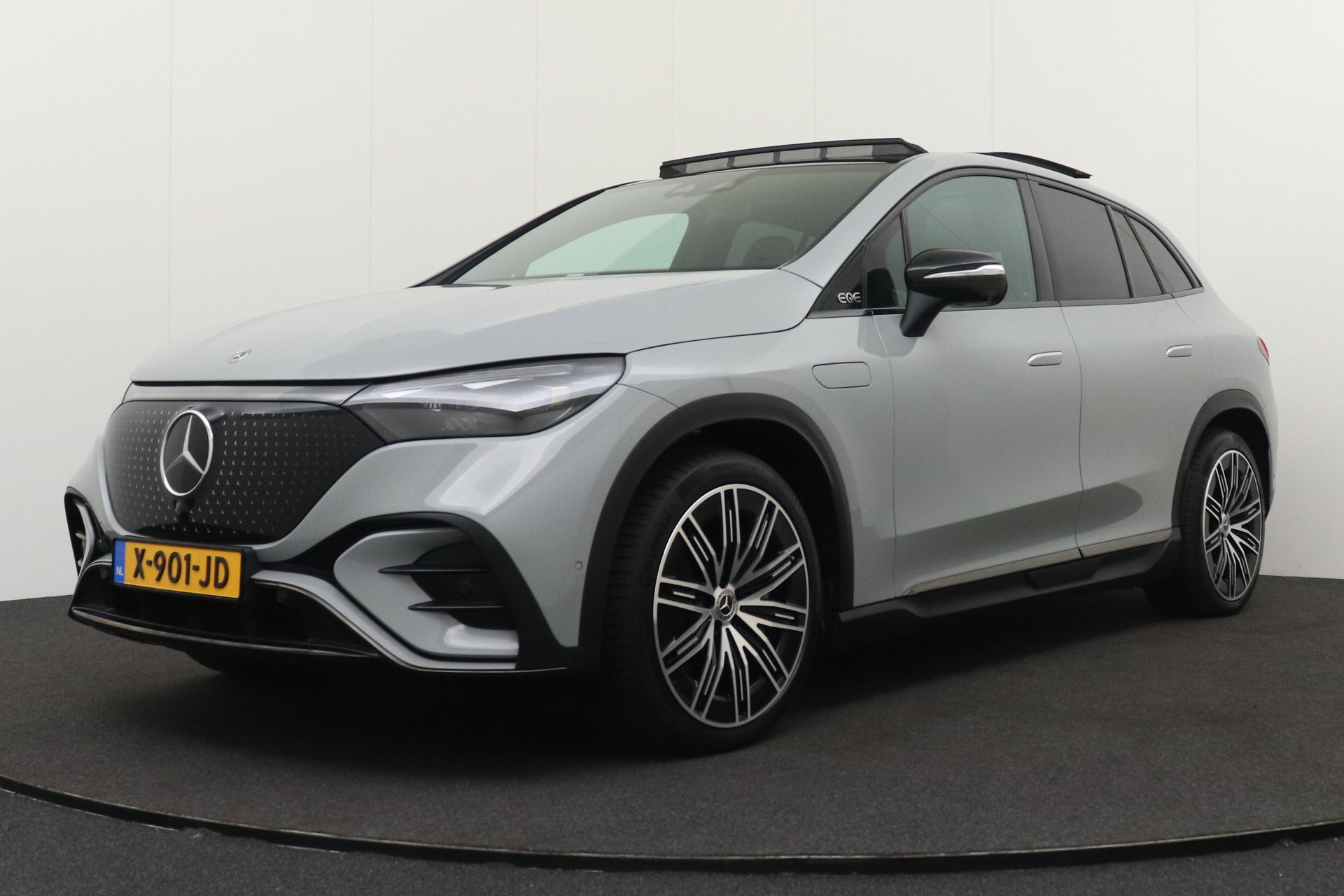 Foto van Mercedes-Benz EQE