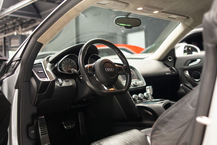 Audi R8