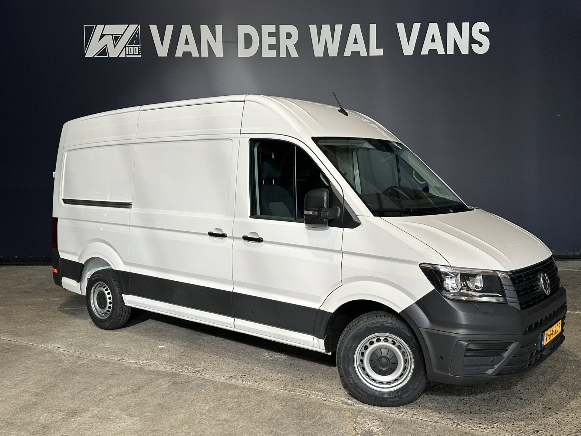 Volkswagen Crafter 2.0 TDI 141pk Automaat L3H3 L2H2 Euro6 Airco | Camera | Apple Carplay | 3000kg Trekhaak | Adaptieve Cruisecontrol
