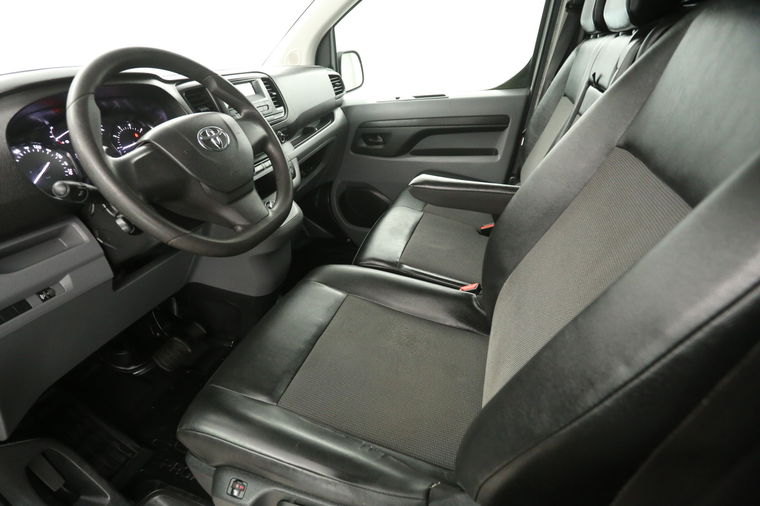 Toyota ProAce Worker