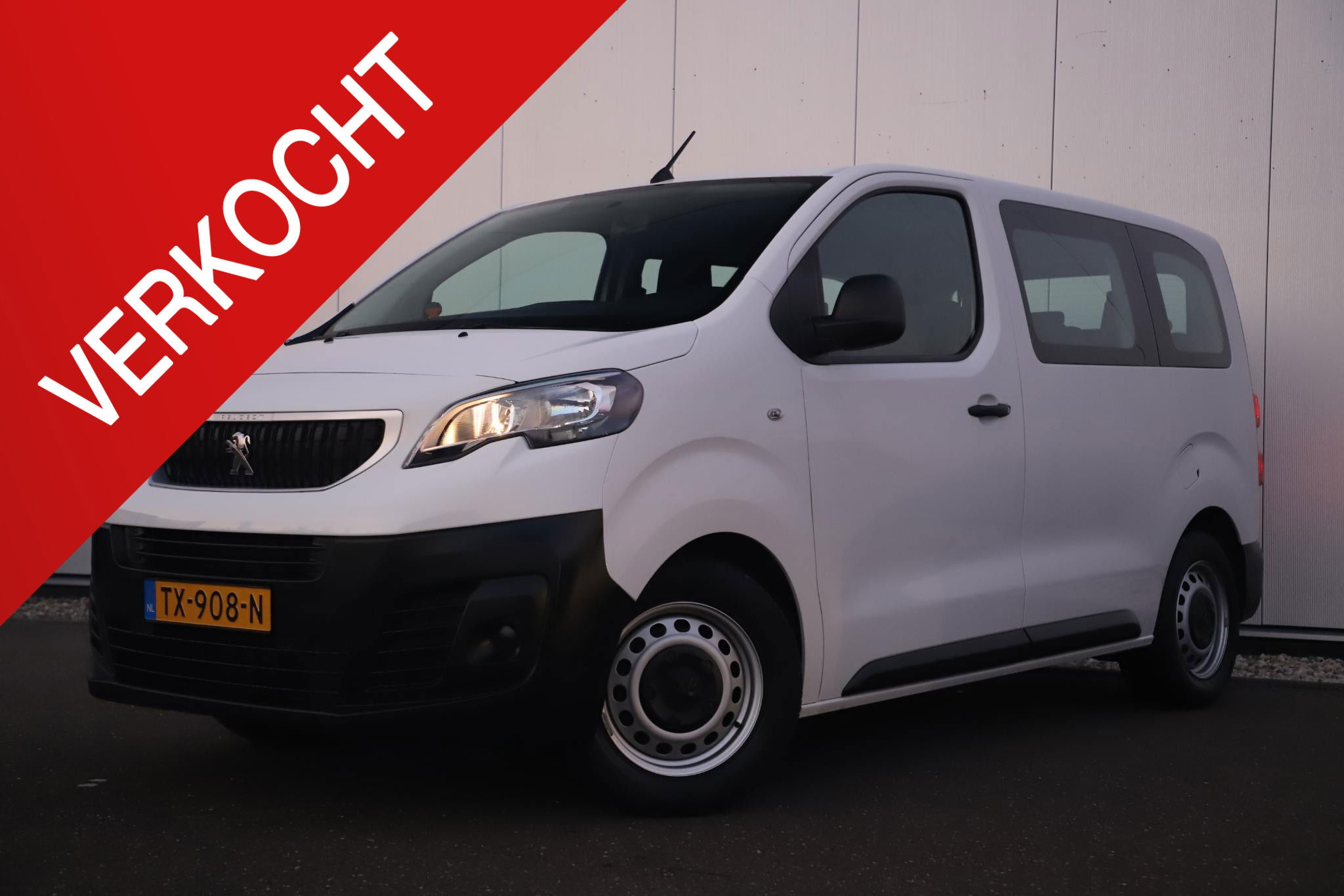 Foto van Peugeot Traveller