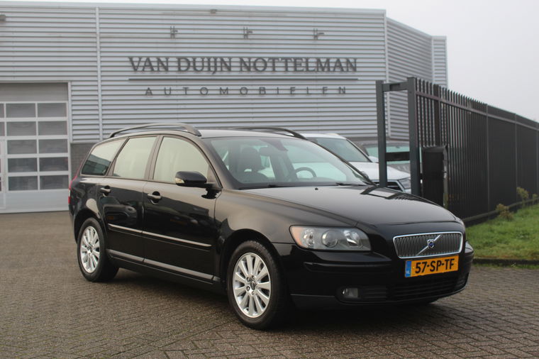 Volvo V50