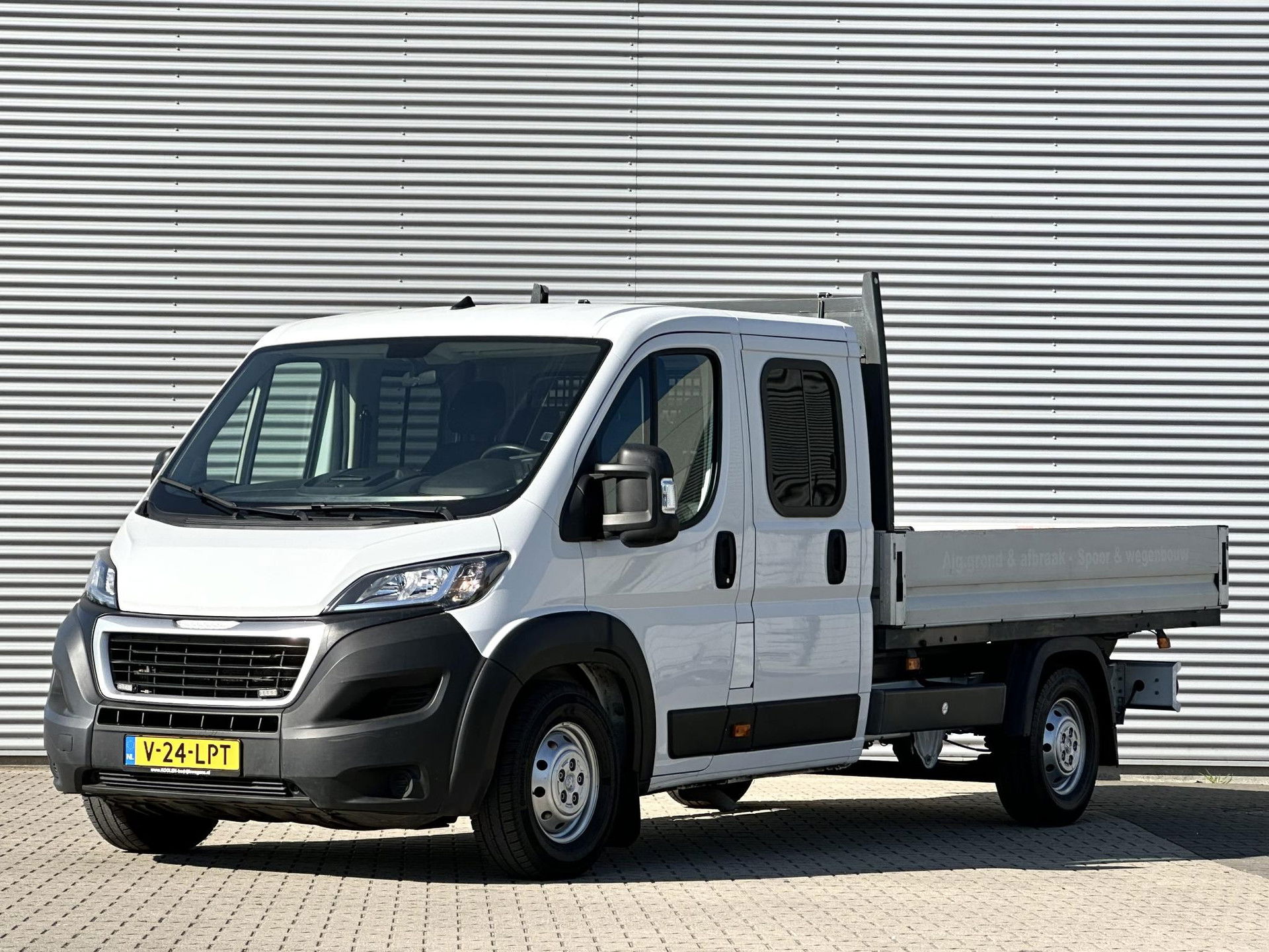 Foto van Peugeot Boxer Open laadbak
