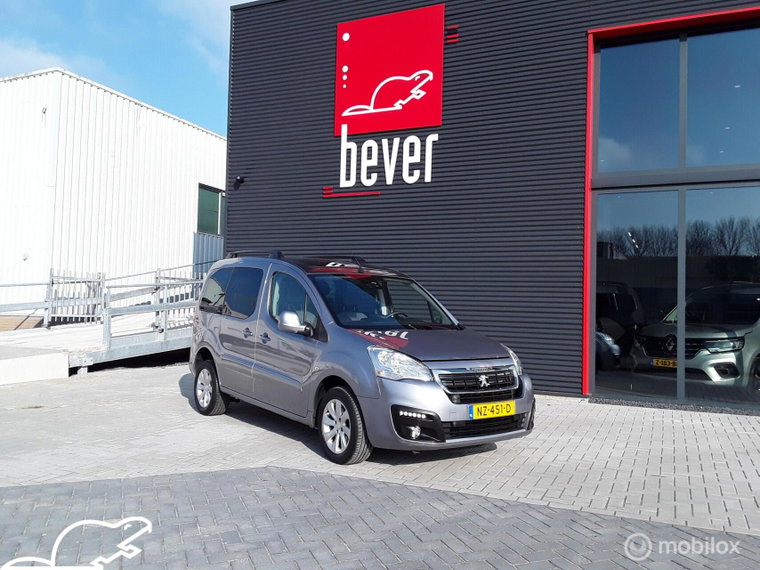 Foto van Peugeot Partner
