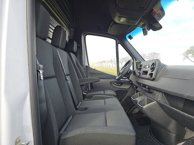 Mercedes-Benz eSprinter