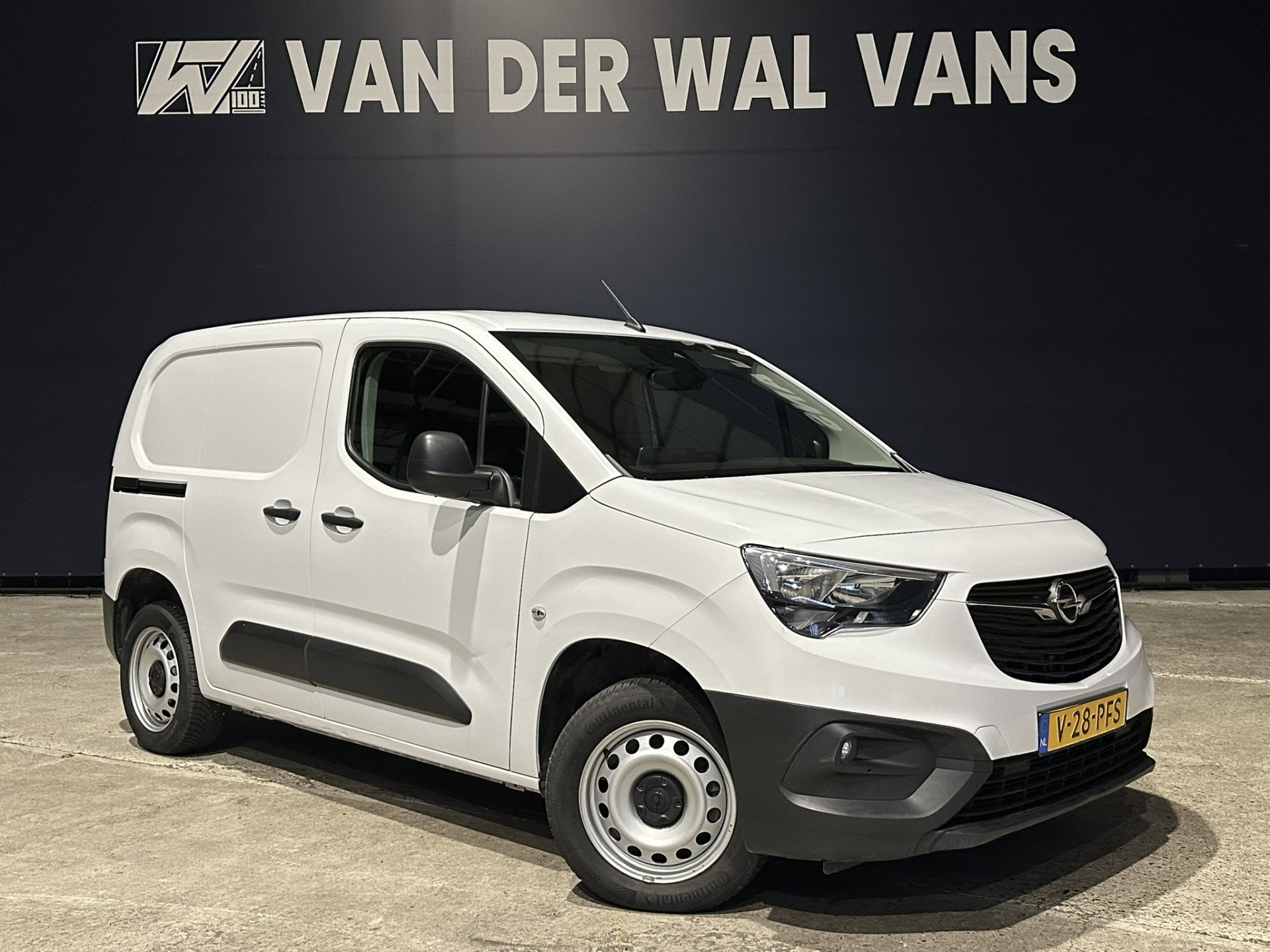 Opel Combo 1.5D 131pk Automaat L1H1 Euro6 Airco | 3-Zits | Camera | Apple Carplay | Cruisecontrol