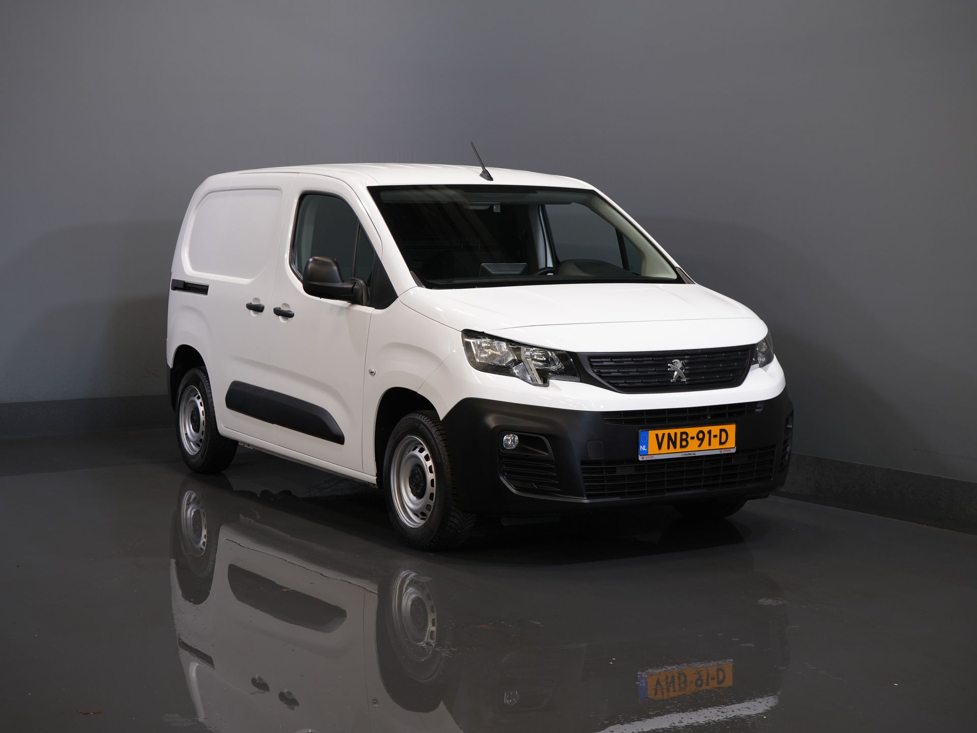 Foto van Peugeot Partner
