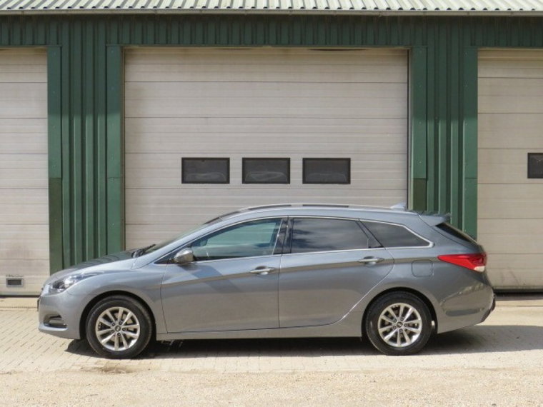 Hyundai i40 foto 1