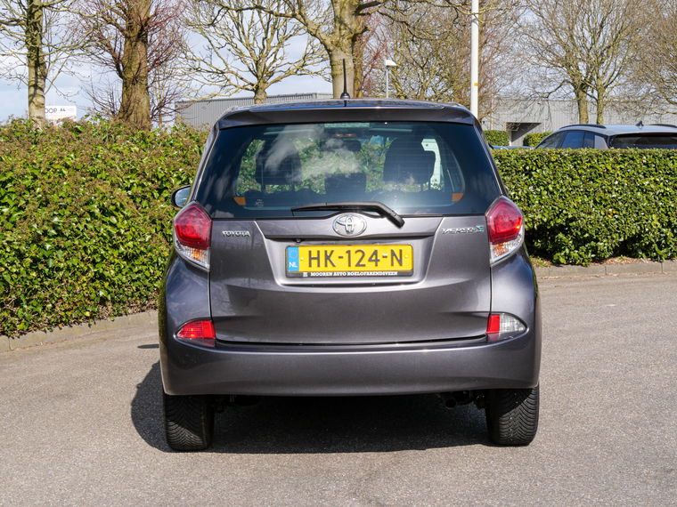 Toyota Verso-S