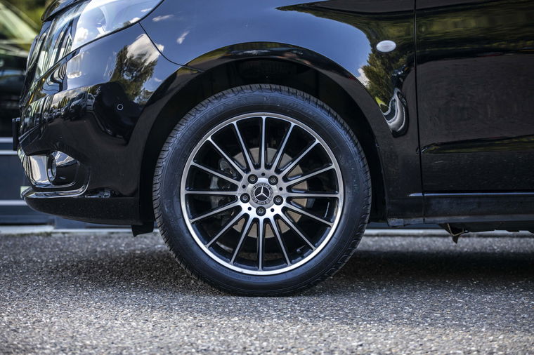 Mercedes-Benz EVITO TOURER