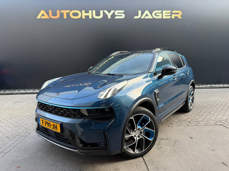 Lynk & Co 01 foto 1