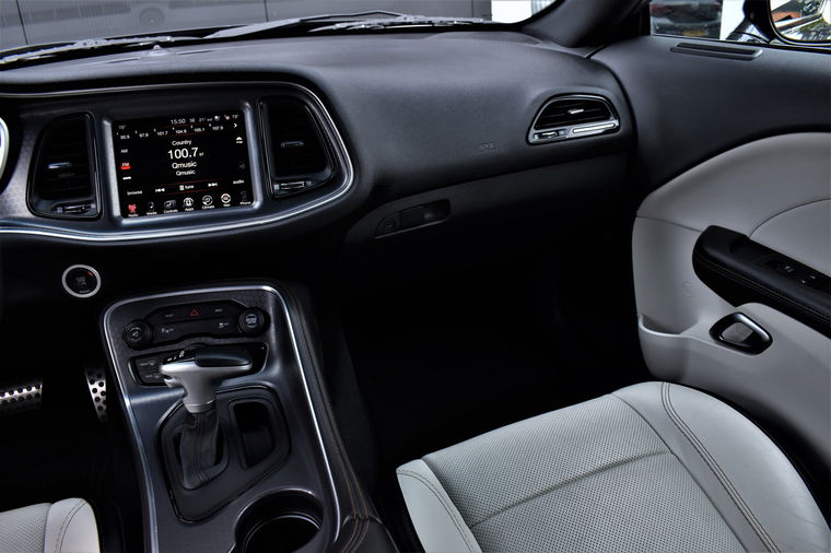 Dodge Challenger