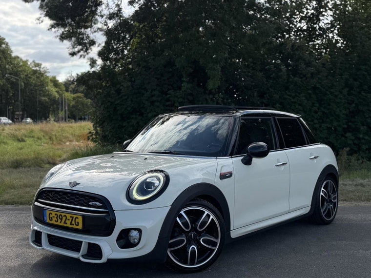 Foto van MINI 5-Deurs