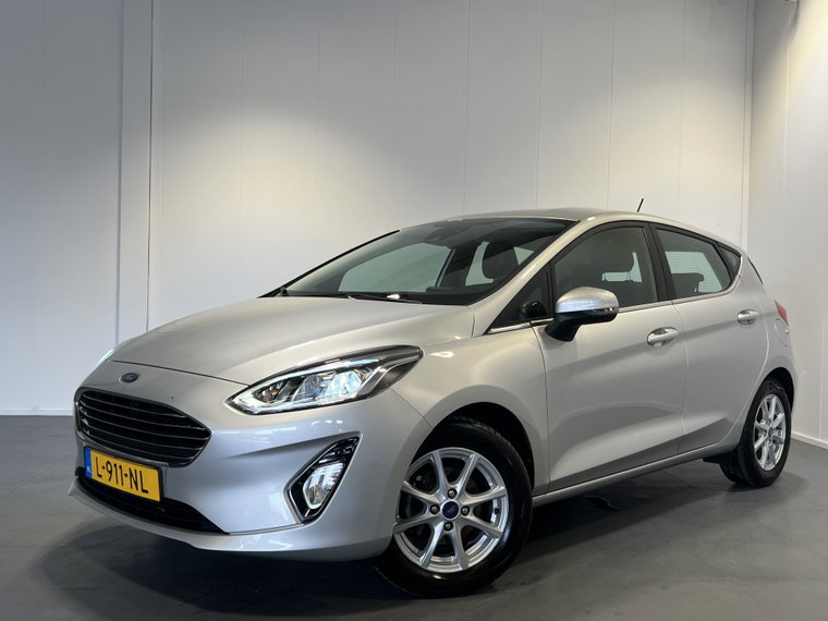 Ford Fiesta foto 1
