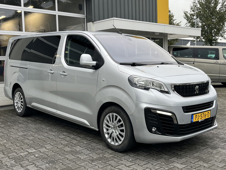 Foto van Peugeot Traveller 9-persoons