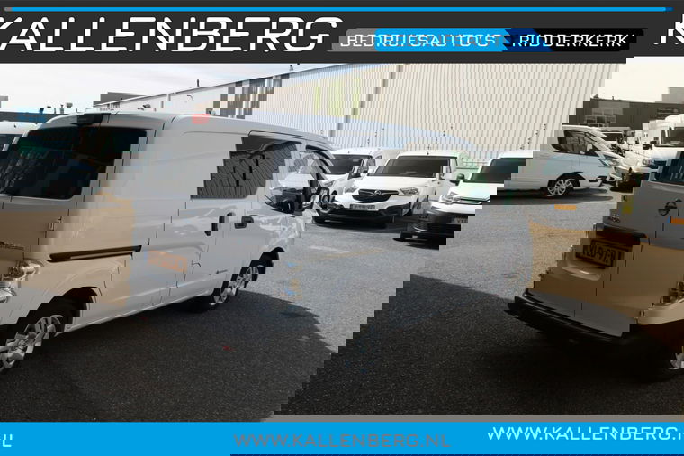 Nissan E-NV200