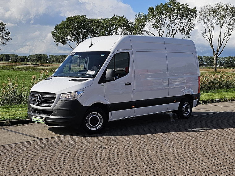 Foto van Mercedes-Benz Sprinter