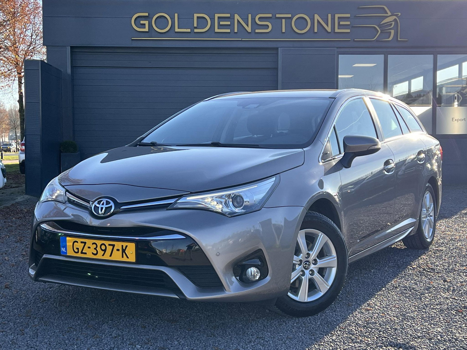 Foto van Toyota Avensis Touring Sports