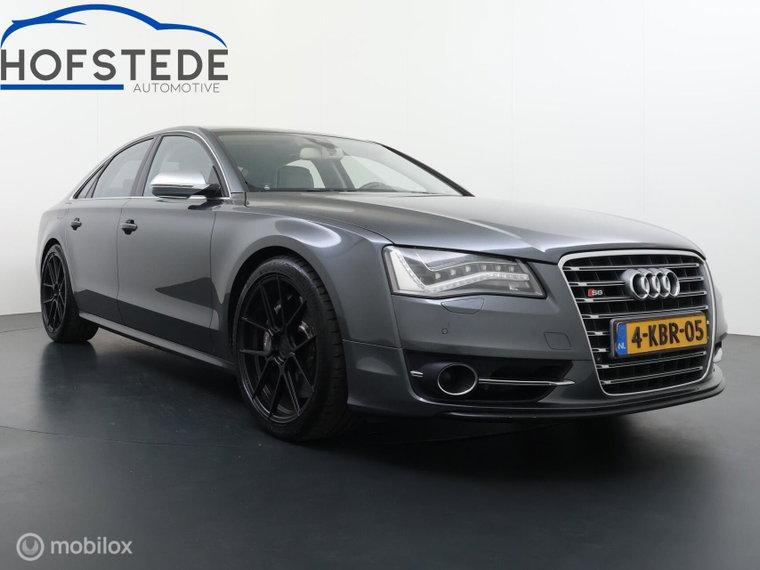 Audi S8