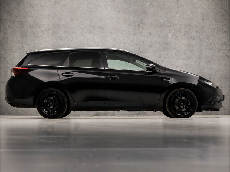 Toyota Auris Touring Sports