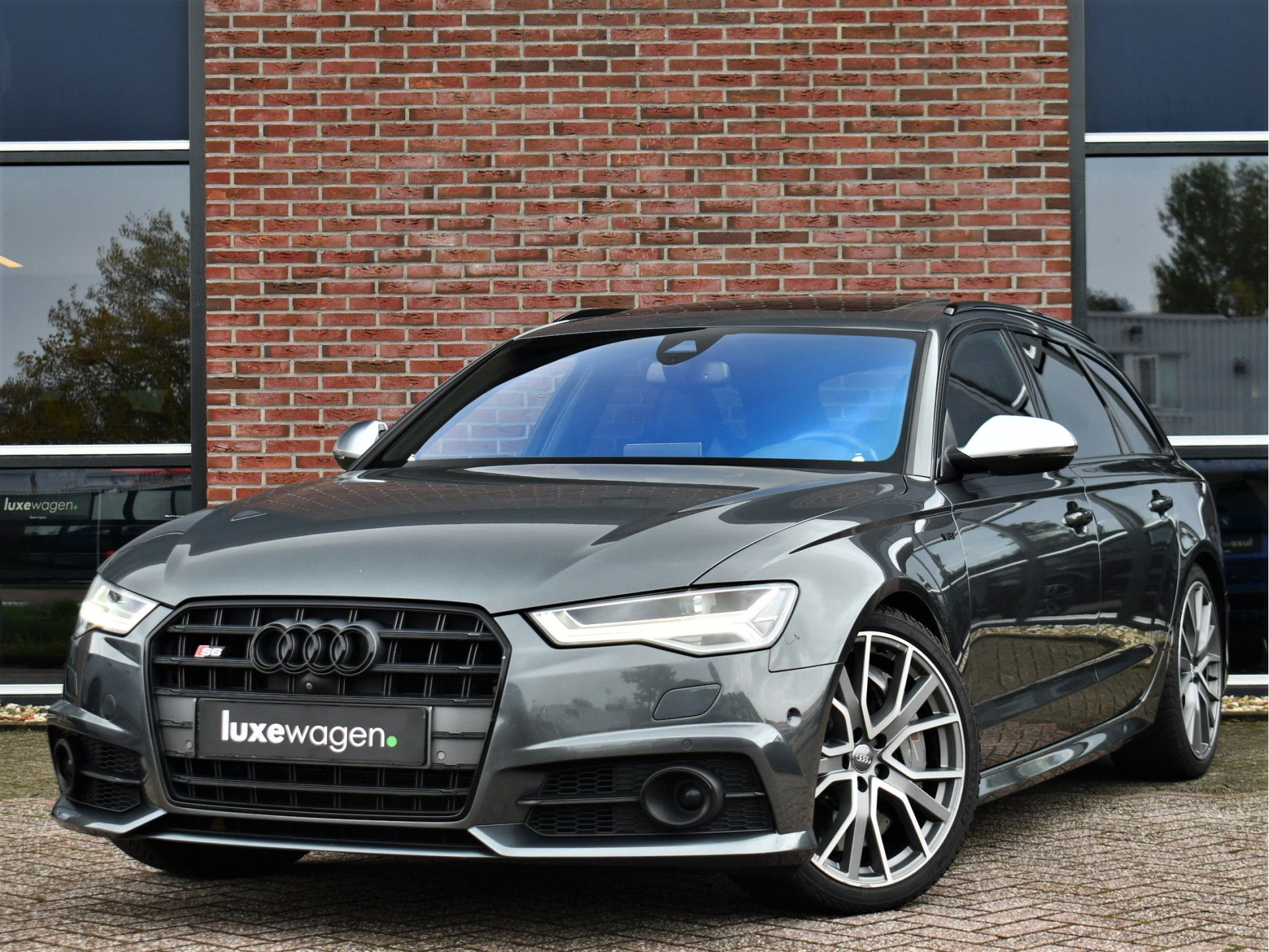 Foto van Audi S6