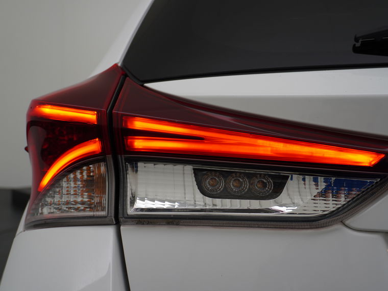Toyota Auris Touring Sports