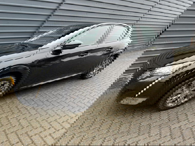 Foto van Peugeot e-208