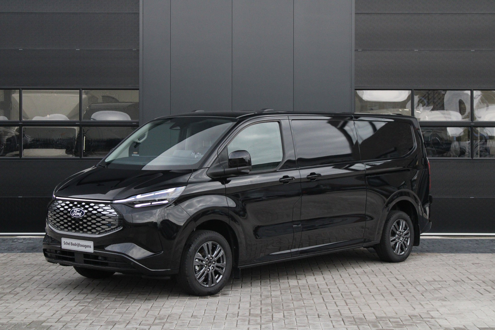 Foto van Ford E-Transit Custom
