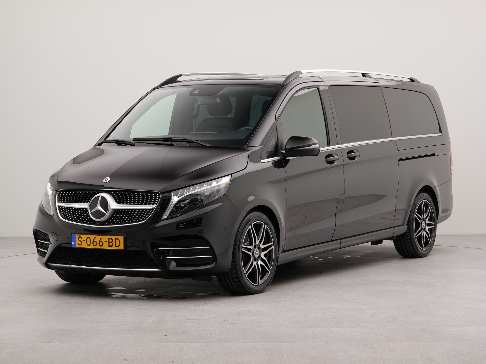 Foto van Mercedes-Benz V-Klasse