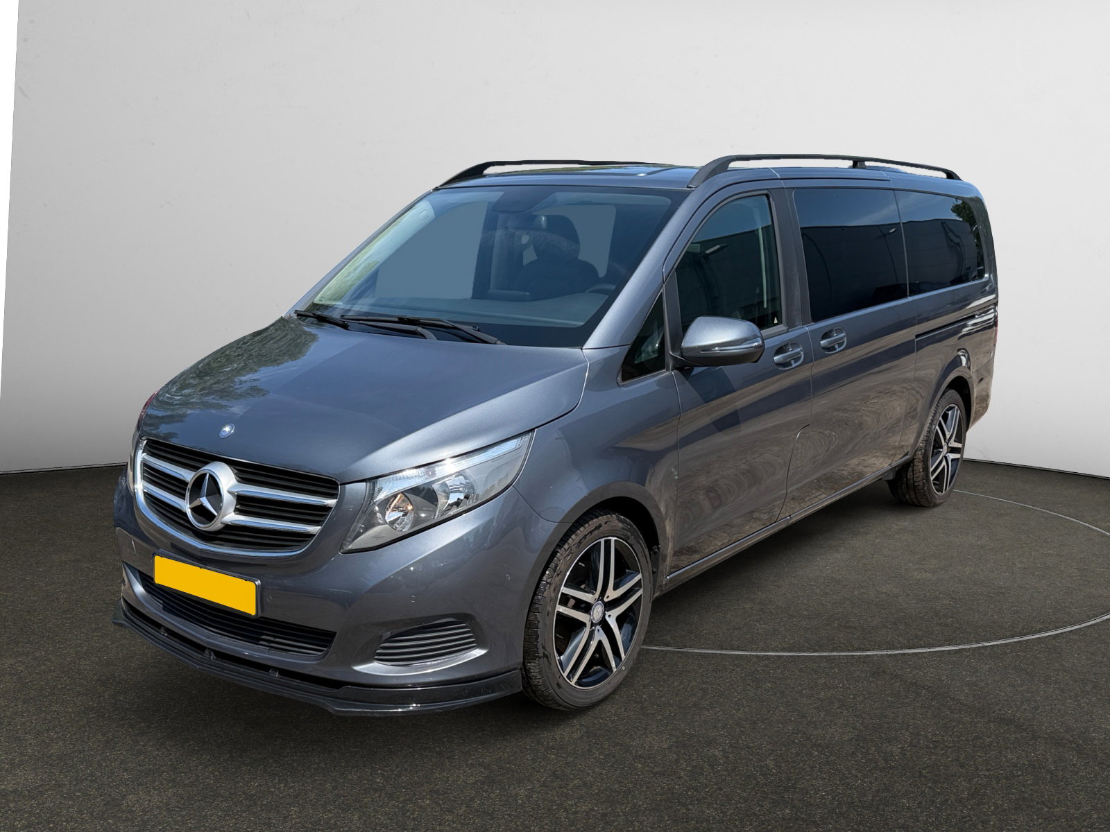 Foto van Mercedes-Benz V-Klasse